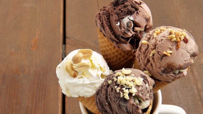 Café Bäckerei Schachner Schaafheim Frühstück Eis Feierlichkeit Trauerfeier